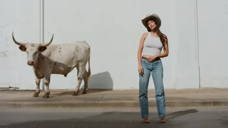 Kacey Musgraves Announces New Album ‘Middle of Nowhere’