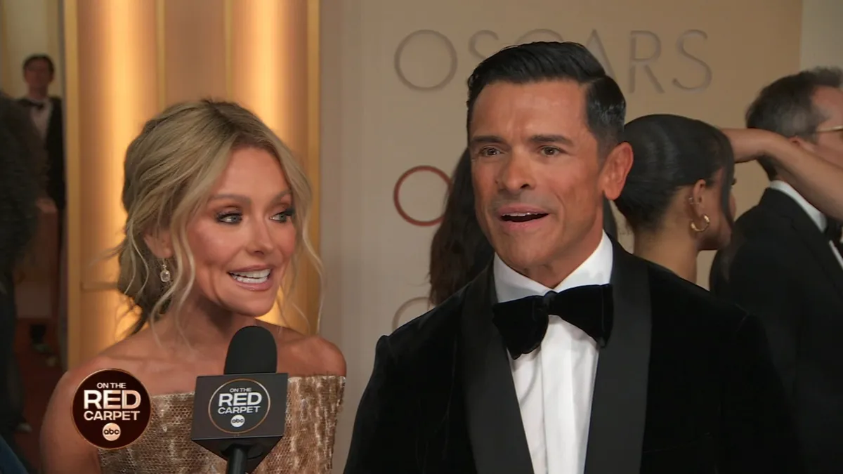 kelly ripa — US news