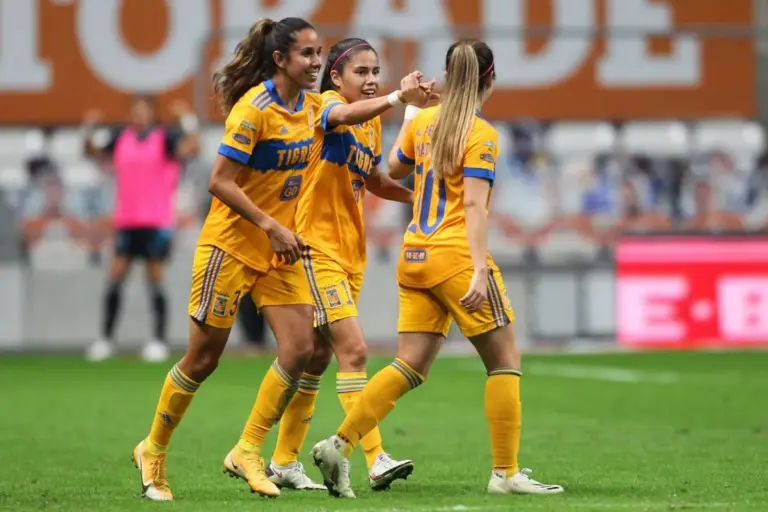 Liga MX Femenil: A New Era of Competition and Family Ties
