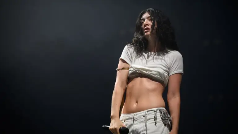 Lorde’s Journey to Independence from Universal Music Group