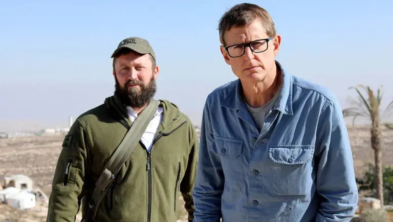 Louis theroux’s documentary ‘Inside the Manosphere’ explores a controversial digital ecosystem