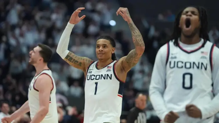 Mi state vs uconn: Michigan State vs UConn: A High-Stakes NCAA Tournament Showdown