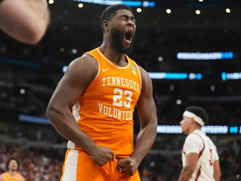 Nate Ament Shines in NCAA Tournament Sweet 16 Matchup