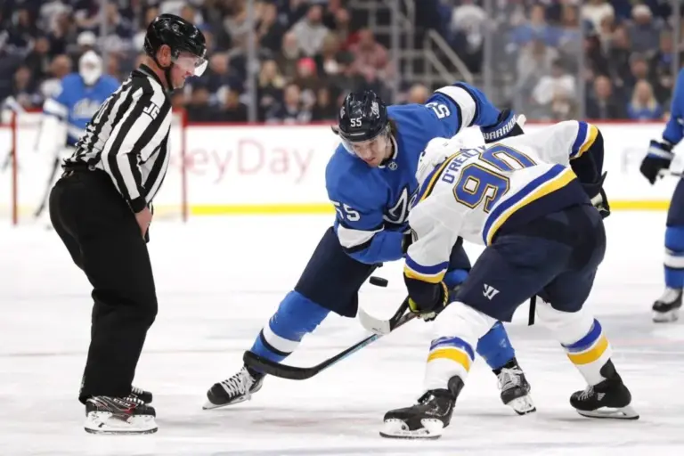 Nick Schmaltz Signs Eight-Year Contract Extension with Utah Mammoth