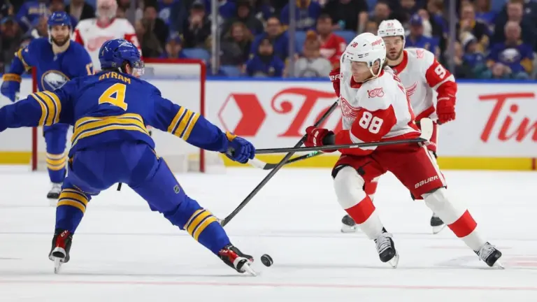 Red Wings vs Sabres: Detroit’s Crucial Victory