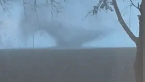 tornado watch vs warning — US news