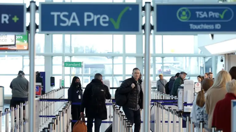 Tsa precheck: Travelers Face Long Lines Amid Government Shutdown