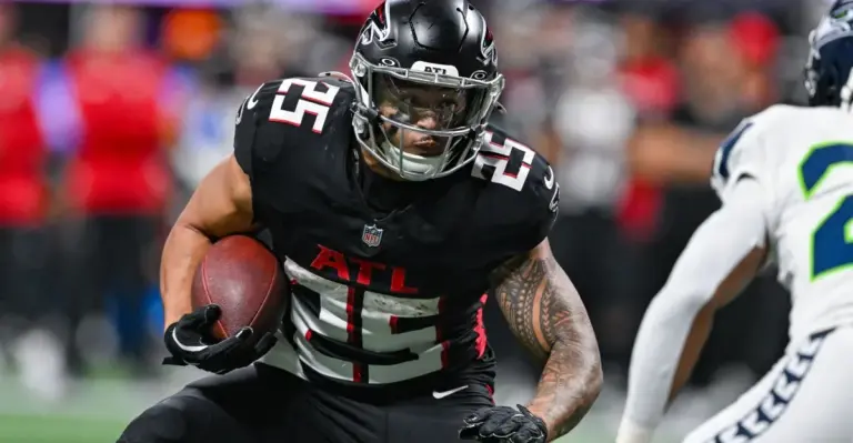 Tyler Allgeier Signs with the Arizona Cardinals