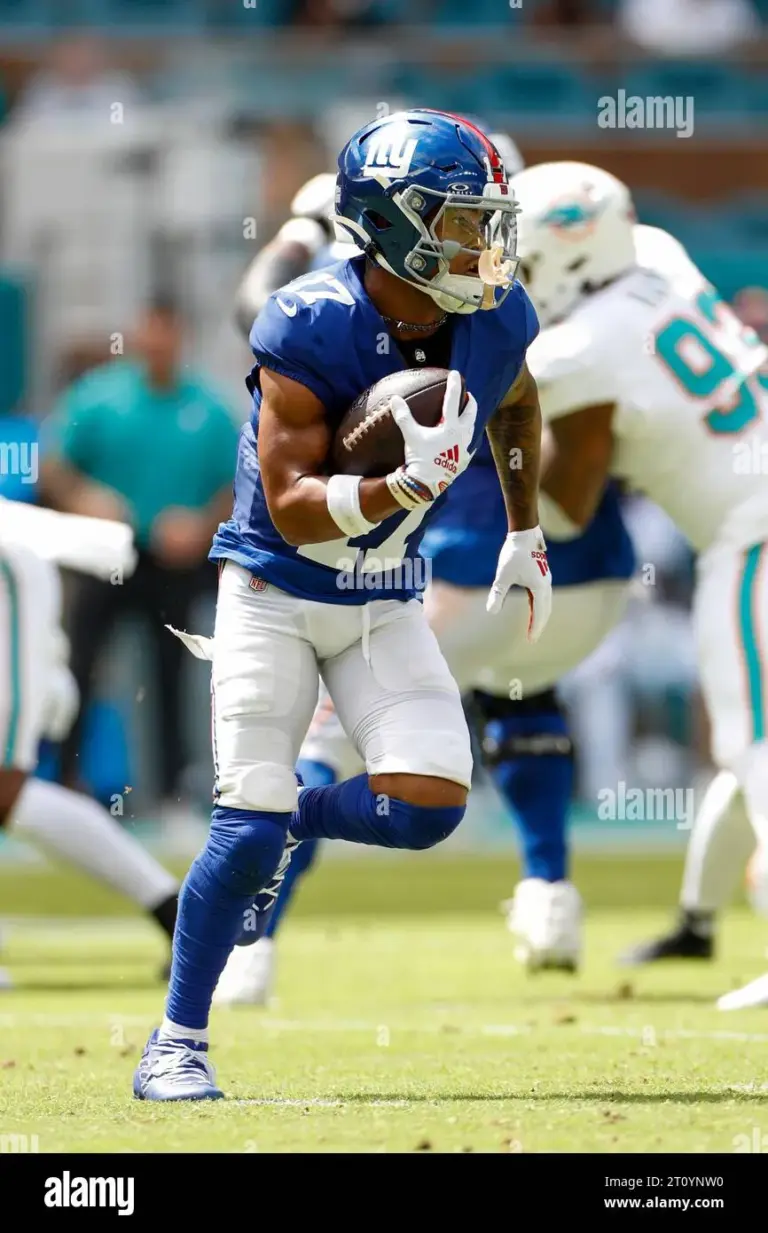 Wandale robinson signs with the tennessee titans