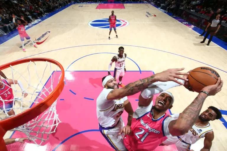 Wizards vs Lakers: LeBron James Shines in Dominant Performance