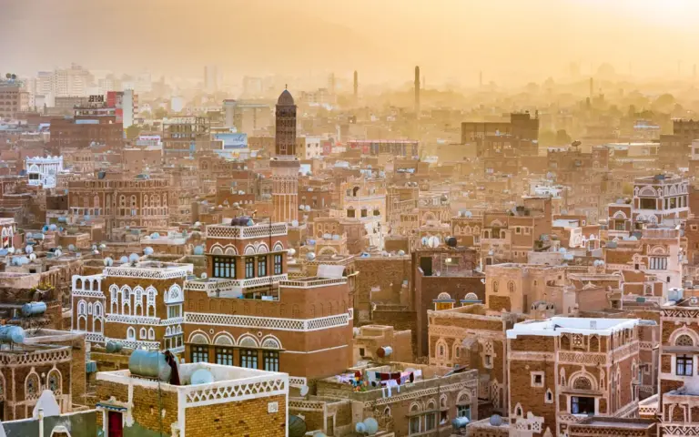 Yemen’s Houthis Launch Attacks on Israel Amid Ongoing Conflict