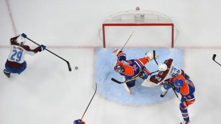 Avalanche vs Oilers: A Crucial Playoff Showdown