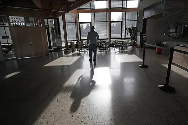 Hampshire College to Close Amid Financial Struggles