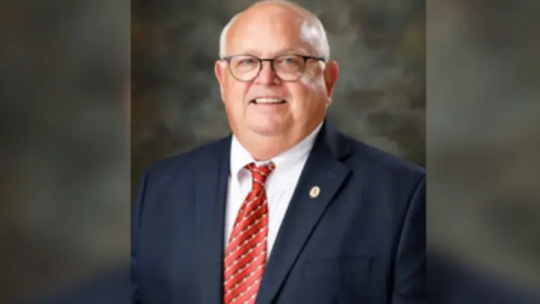 Kirk Moore Tackles Gunman at Pauls Valley High School