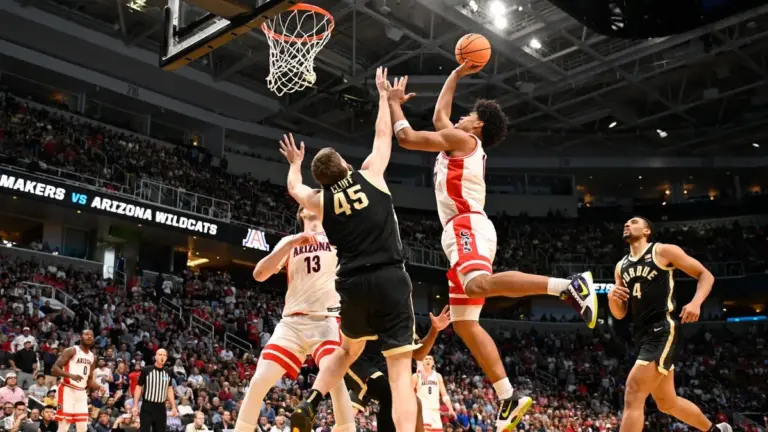 Koa Peat: Rising Star of Arizona Basketball