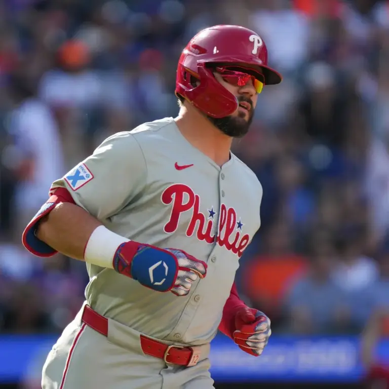 Kyle Schwarber Powers Phillies to Victory with Two Home Runs Against Cubs