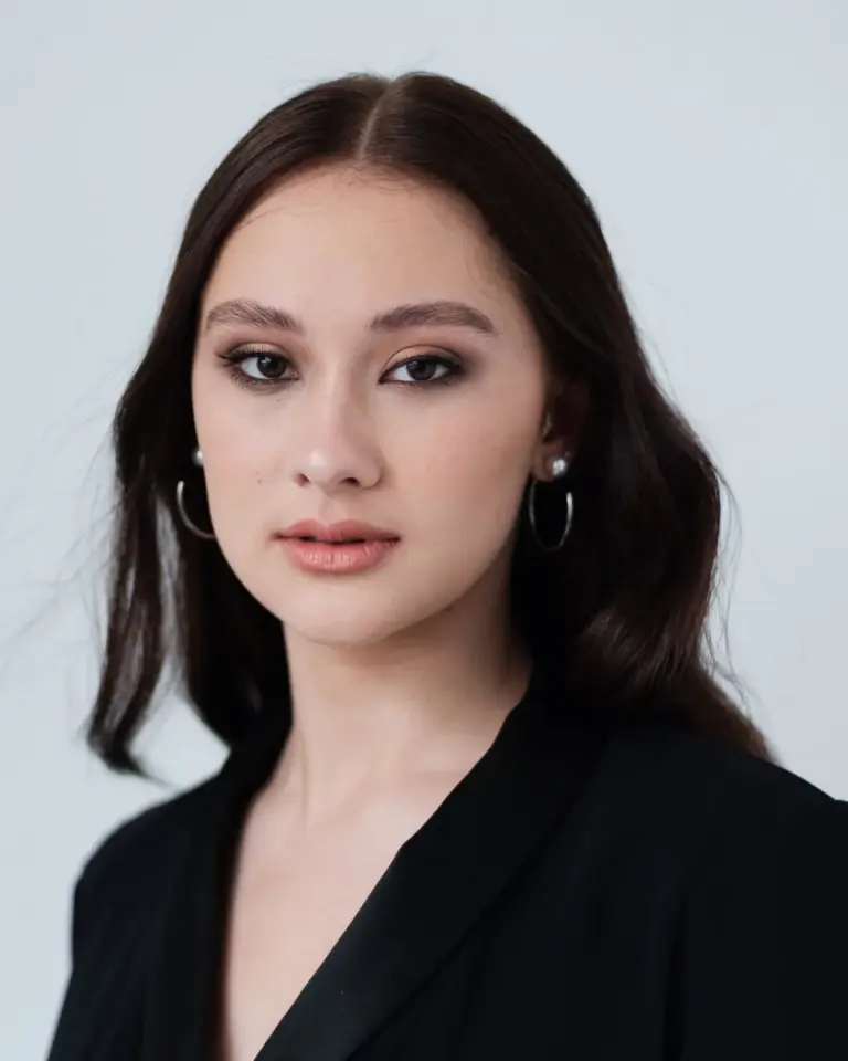 Lola Tung’s Rising Star: From ‘The Summer I Turned Pretty’ to ‘Forbidden Fruits’