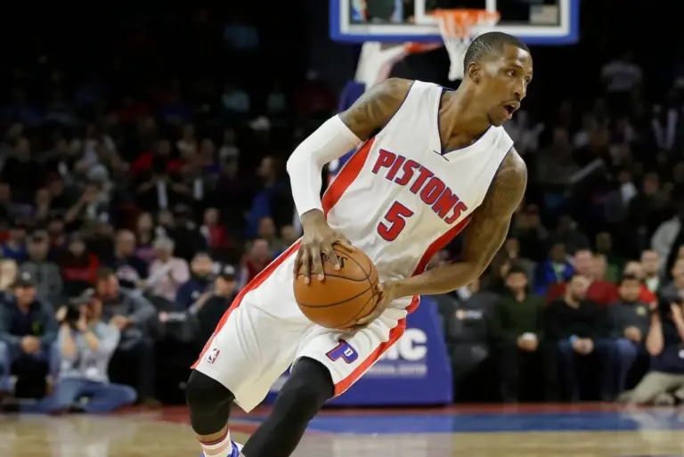 Magic vs Pistons: Orlando Takes Game 1 in Detroit