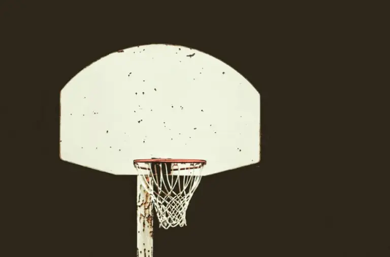 NBA Update: Stephen Curry and the New York Knicks Lead Merchandise Sales