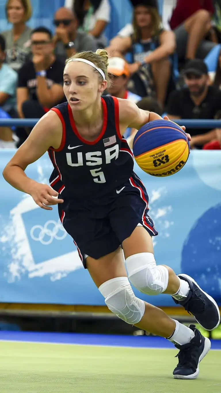 Paige Bueckers Attends Women’s Final Four in Phoenix, Arizona
