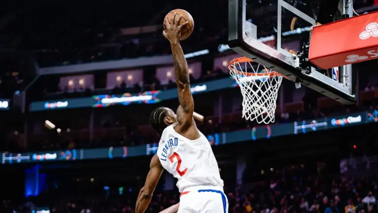 Warriors vs Clippers: A Crucial Play-In Showdown