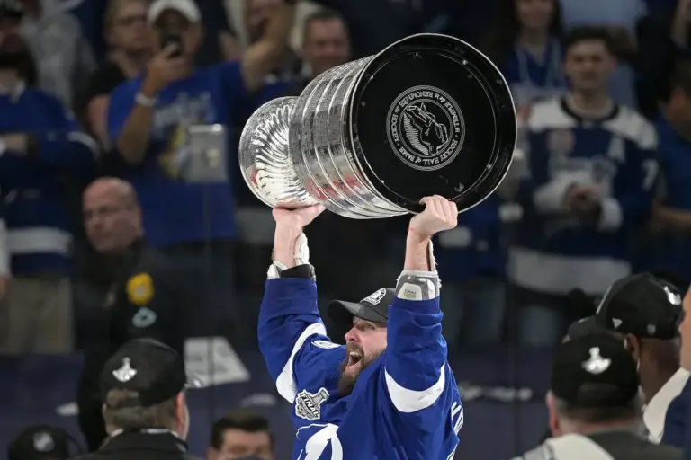 Canadiens vs Lightning: Montreal Advances with Thrilling Game 7 Victory