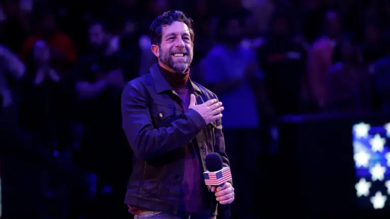 Elliott Yamin Makes a Stunning Return to American Idol