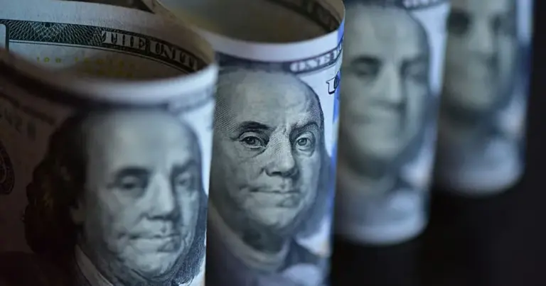 Federal Minimum Wage: Living Wage for All Act Proposes $25 Increase