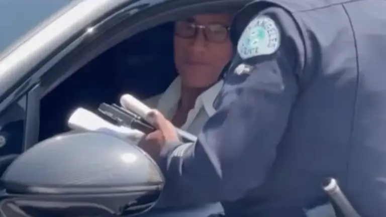 La police stop dwayne johnson