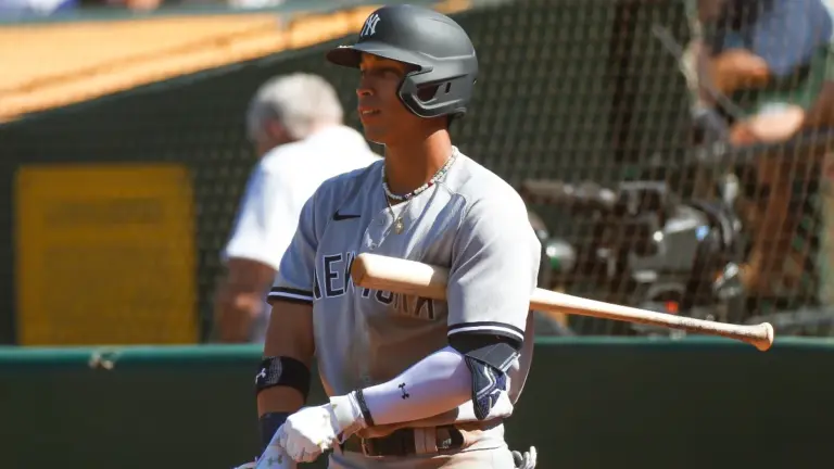 Rangers vs Yankees: Elmer Rodríguez Seeks Redemption