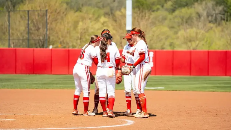 Season finale: Wisconsin’s ends in defeat while Michigan celebrates victory